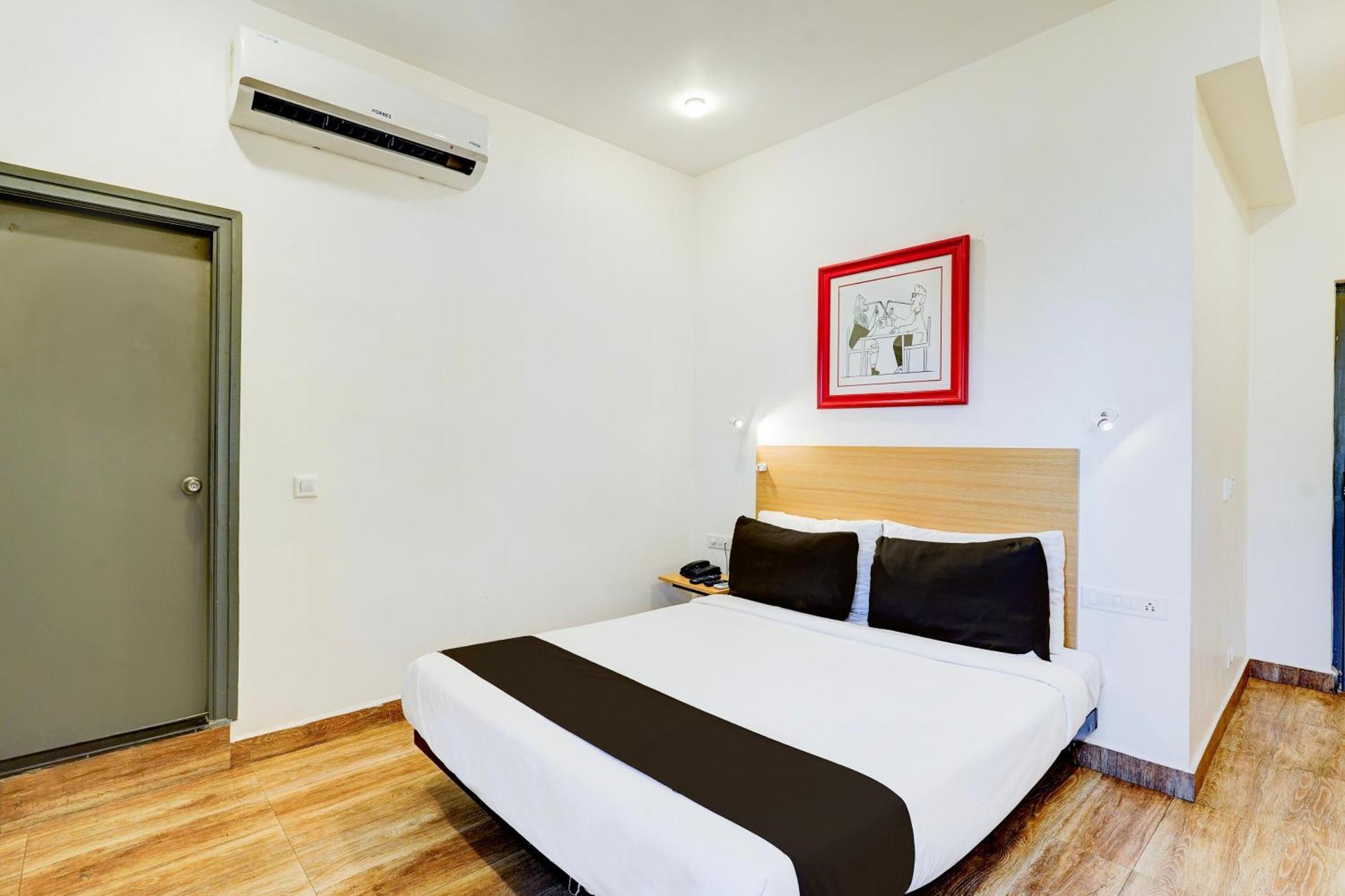 فندق Super Townhouse تيروباتي المظهر الخارجي الصورة