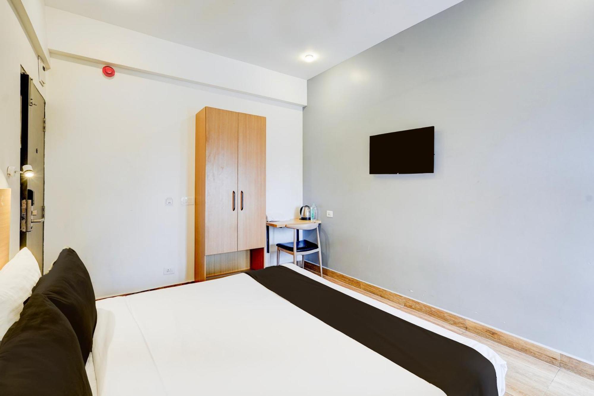 فندق Super Townhouse تيروباتي المظهر الخارجي الصورة