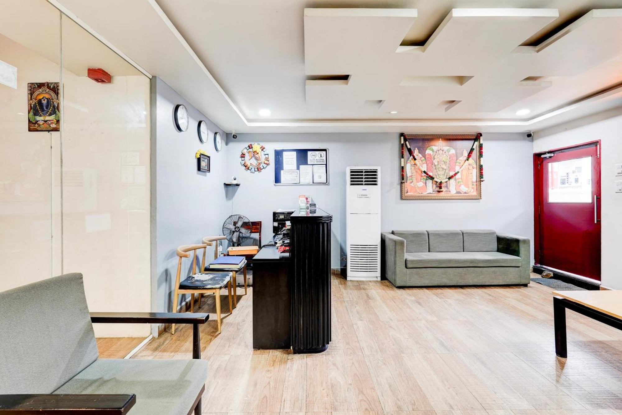 فندق Super Townhouse تيروباتي المظهر الخارجي الصورة