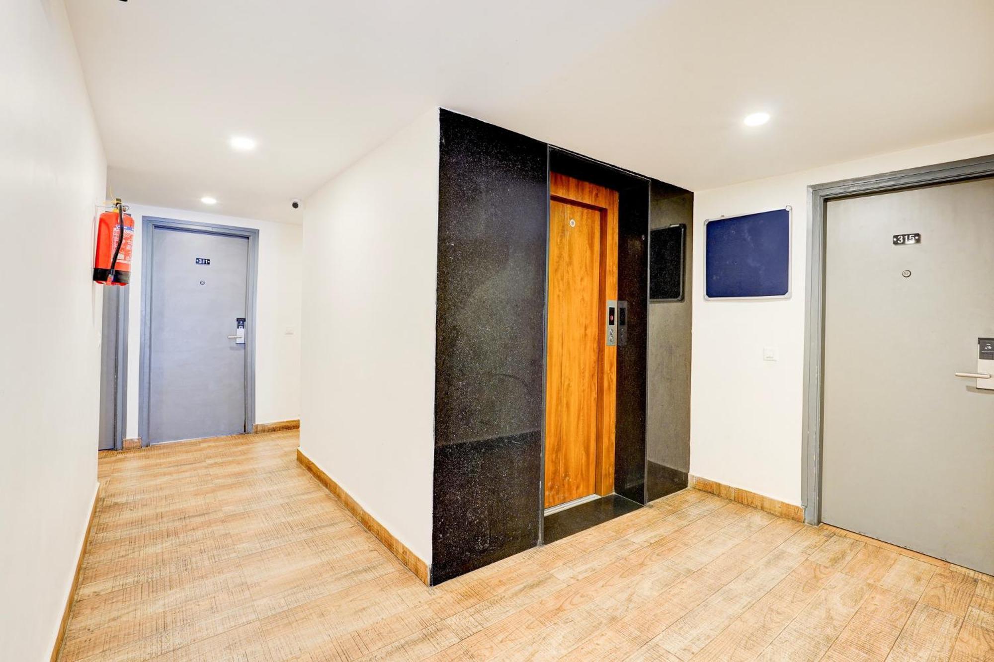فندق Super Townhouse تيروباتي المظهر الخارجي الصورة