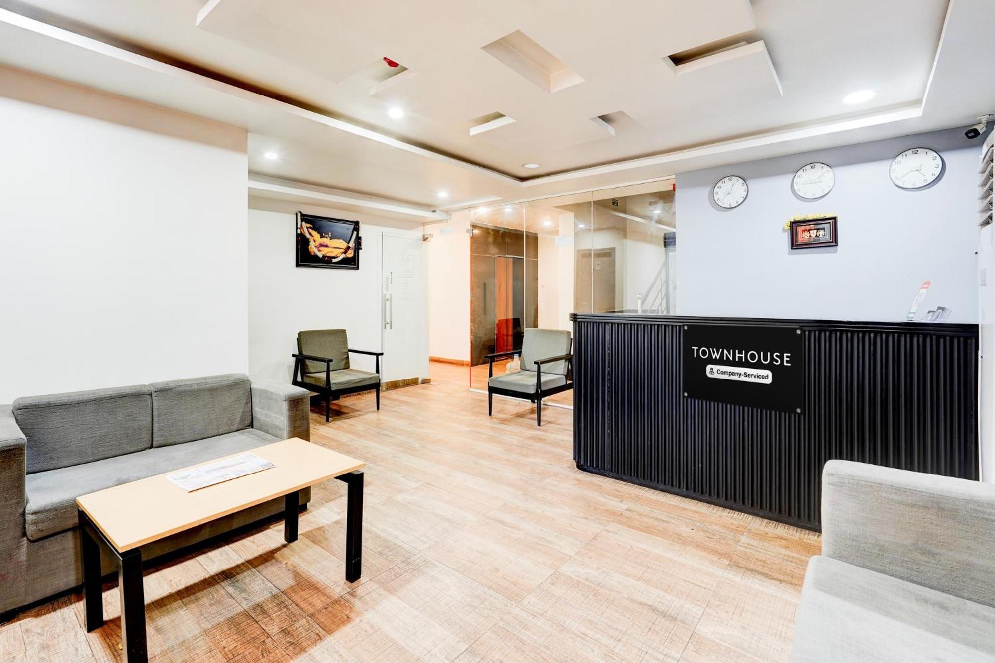 فندق Super Townhouse تيروباتي المظهر الخارجي الصورة